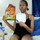 A black girl takes a massive shit into a bowl of breakfast cereal and serves it up for the camera. Presented in 720P HD. About 7.5 minutes.